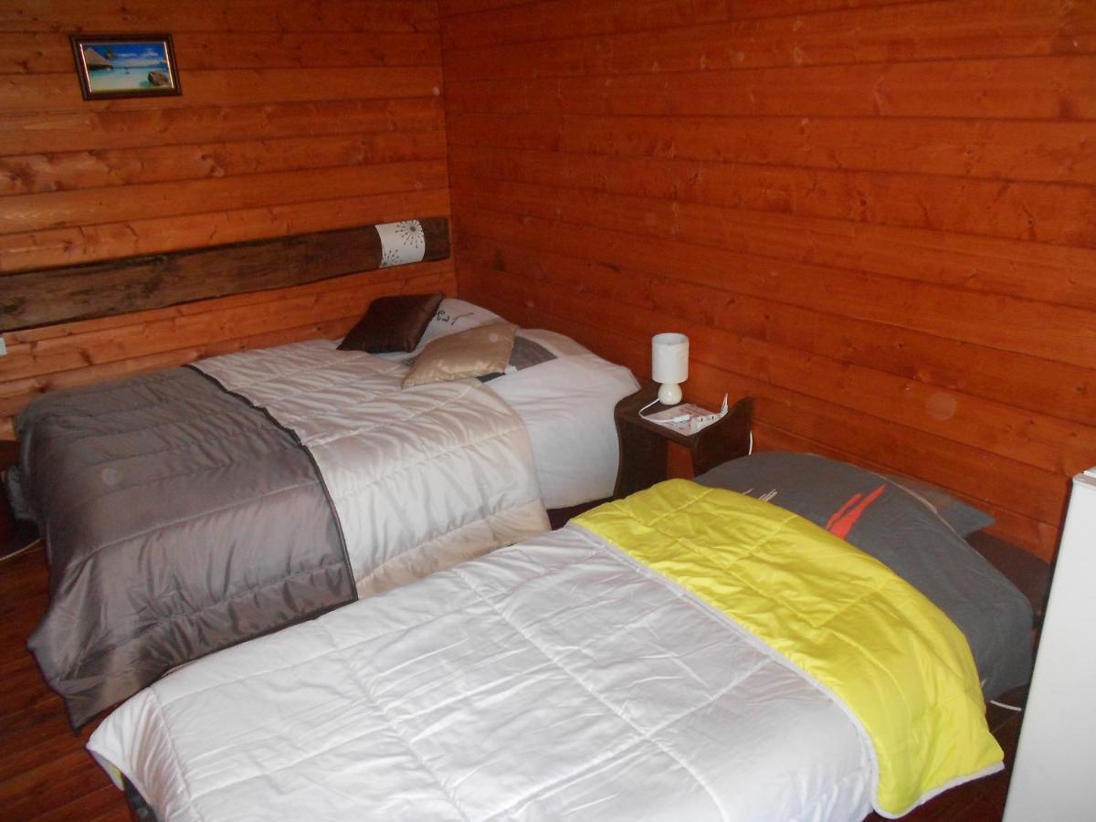 Chalet chambre Le Maloya, Tarn Lacaune Extérieur photo